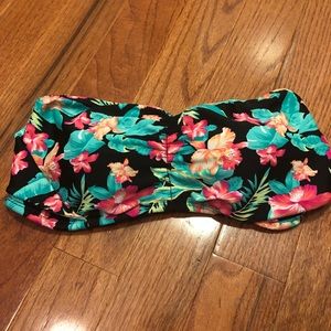 ‼️‼️‼️ SOLD ‼️‼️‼️ Forever 21 Swim Top